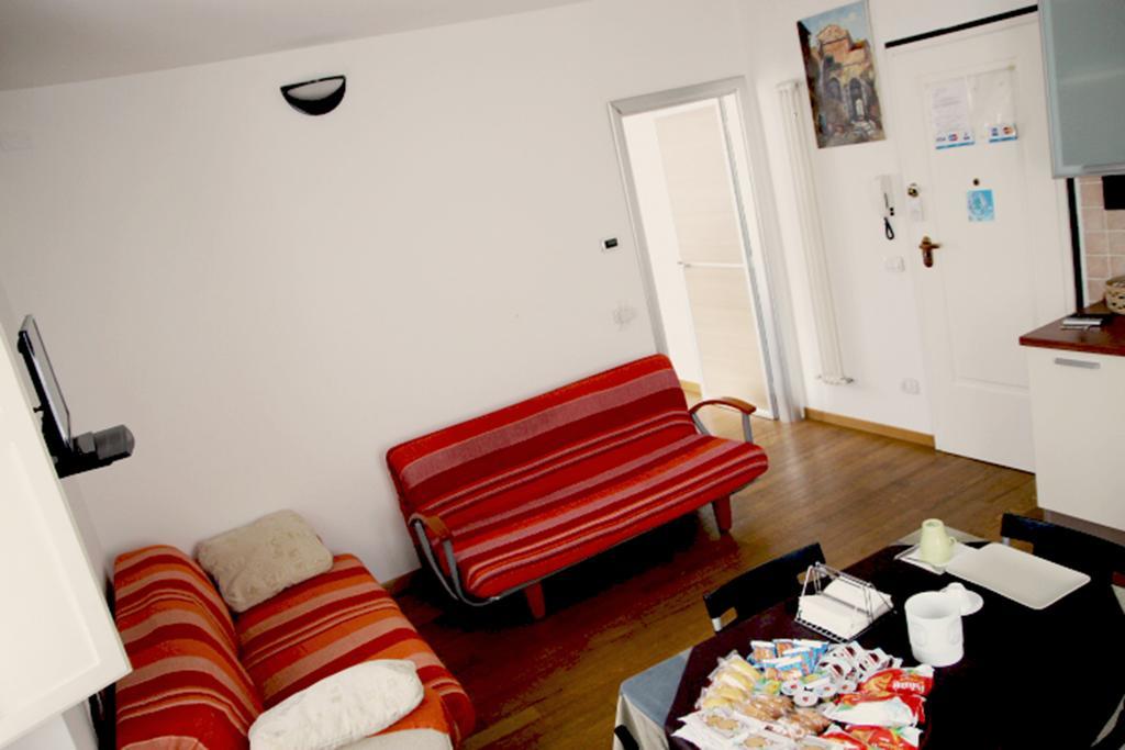 B&B La Luna Dal Borgo Jesi Eksteriør billede