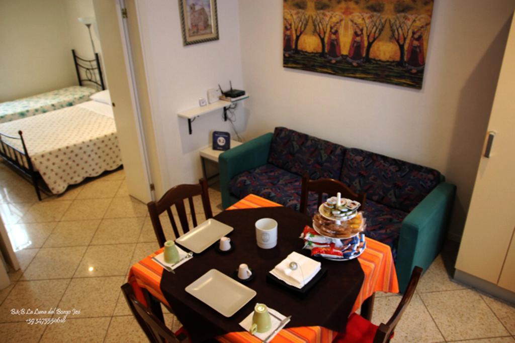 B&B La Luna Dal Borgo Jesi Eksteriør billede