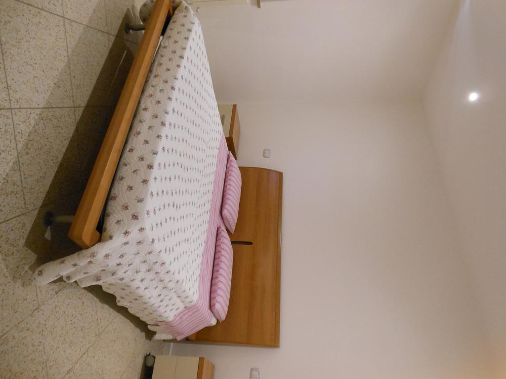 B&B La Luna Dal Borgo Jesi Eksteriør billede