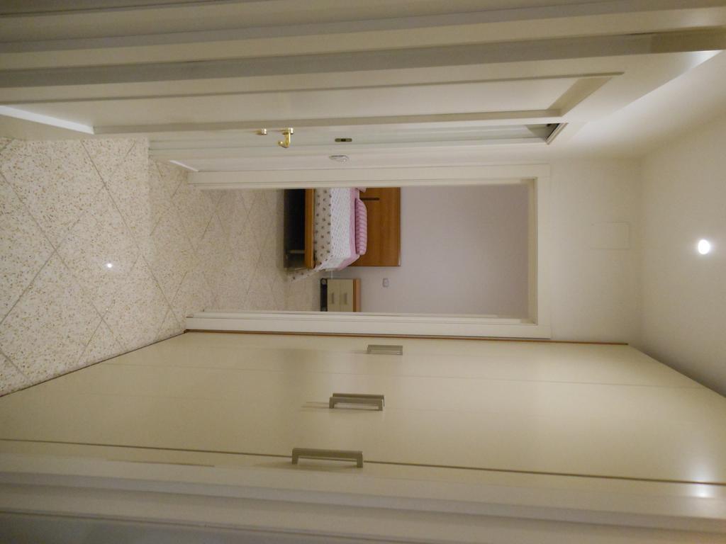B&B La Luna Dal Borgo Jesi Eksteriør billede